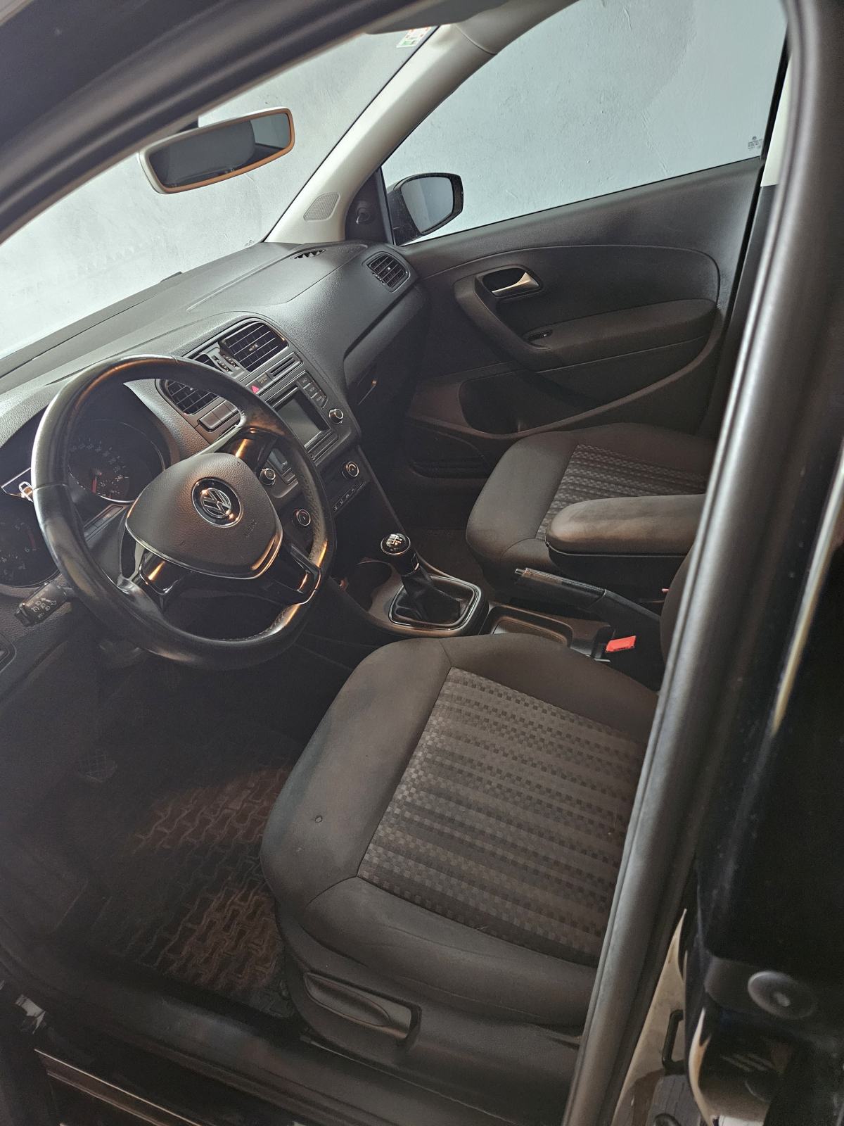 Volkswagen Polo 1,4 TDI BlueMotion, fotografija 12