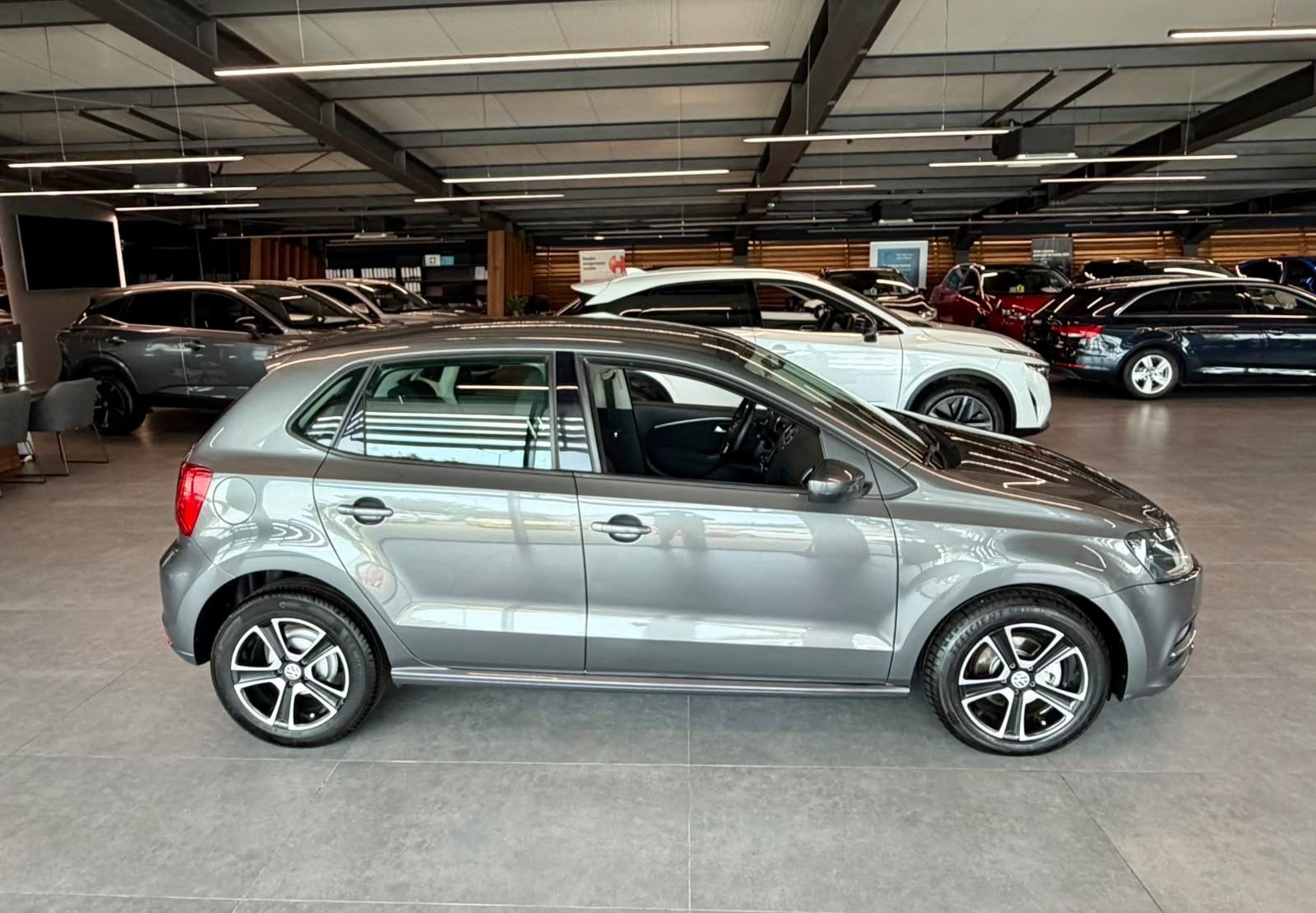 VW Polo 1,4 TDI • KLIMA • TEMPOMAT • ALU15" • AUTOKREDIT, fotografija 9