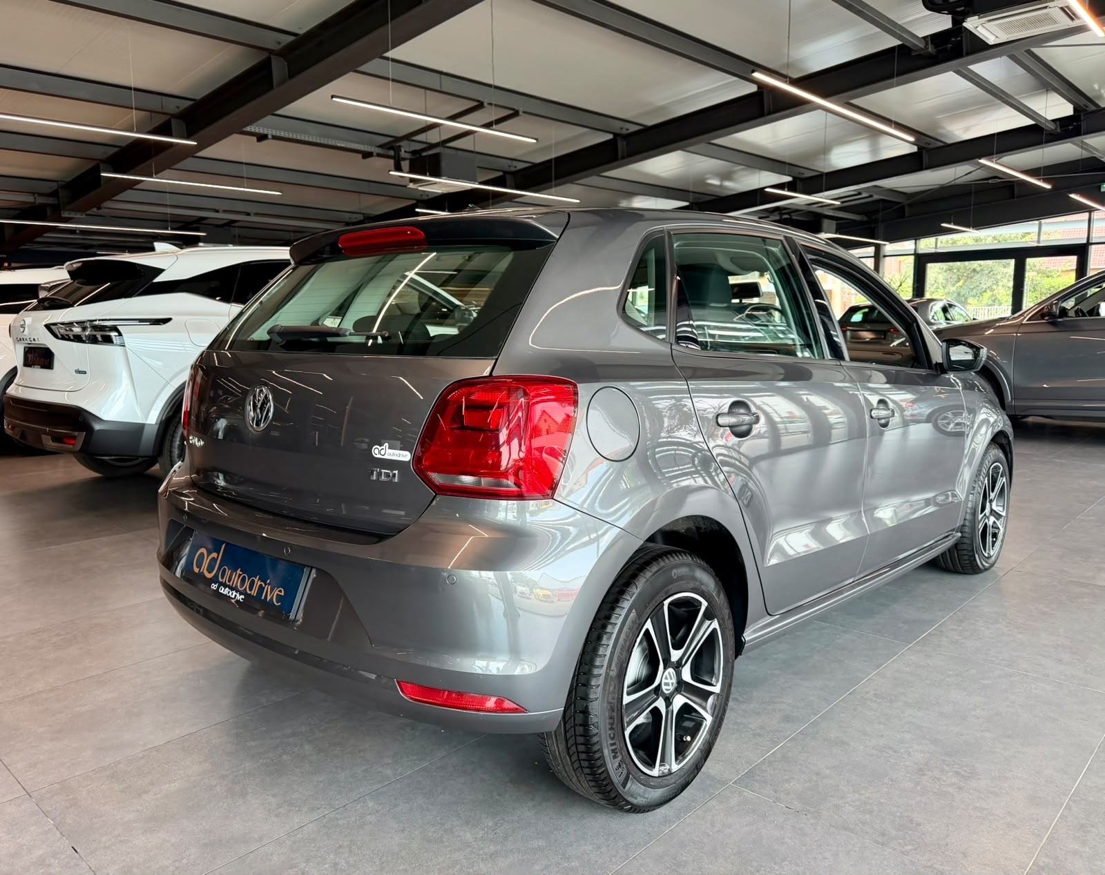 VW Polo 1,4 TDI • KLIMA • TEMPOMAT • ALU15" • AUTOKREDIT, fotografija 8