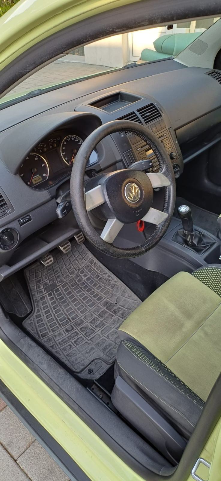VW Polo Cross 1,4 TDI - očuvan - pouzdan - mala potrošnja, fotografija 6