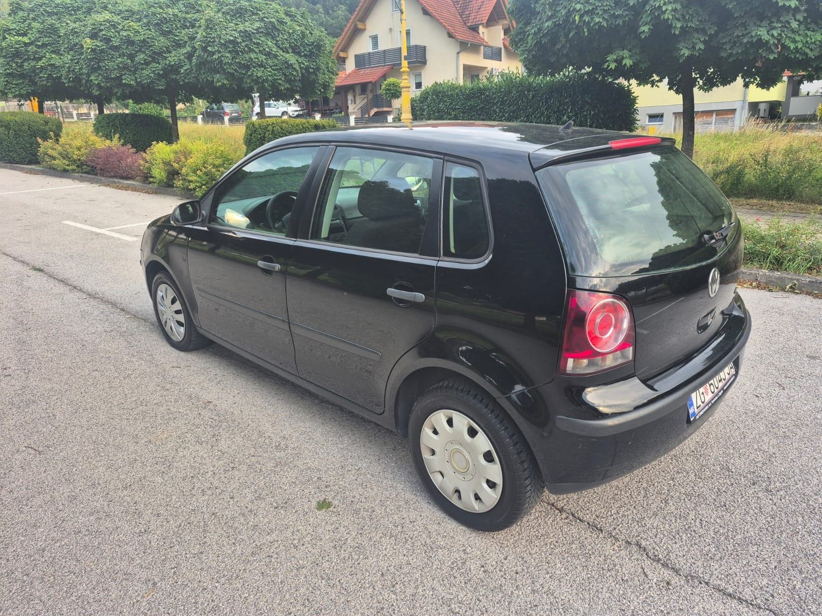 VW Polo 1,4 TDI COMFORTLINE PRV VLA KLIMA TOP STANJE GARAZIRAN, fotografija 6