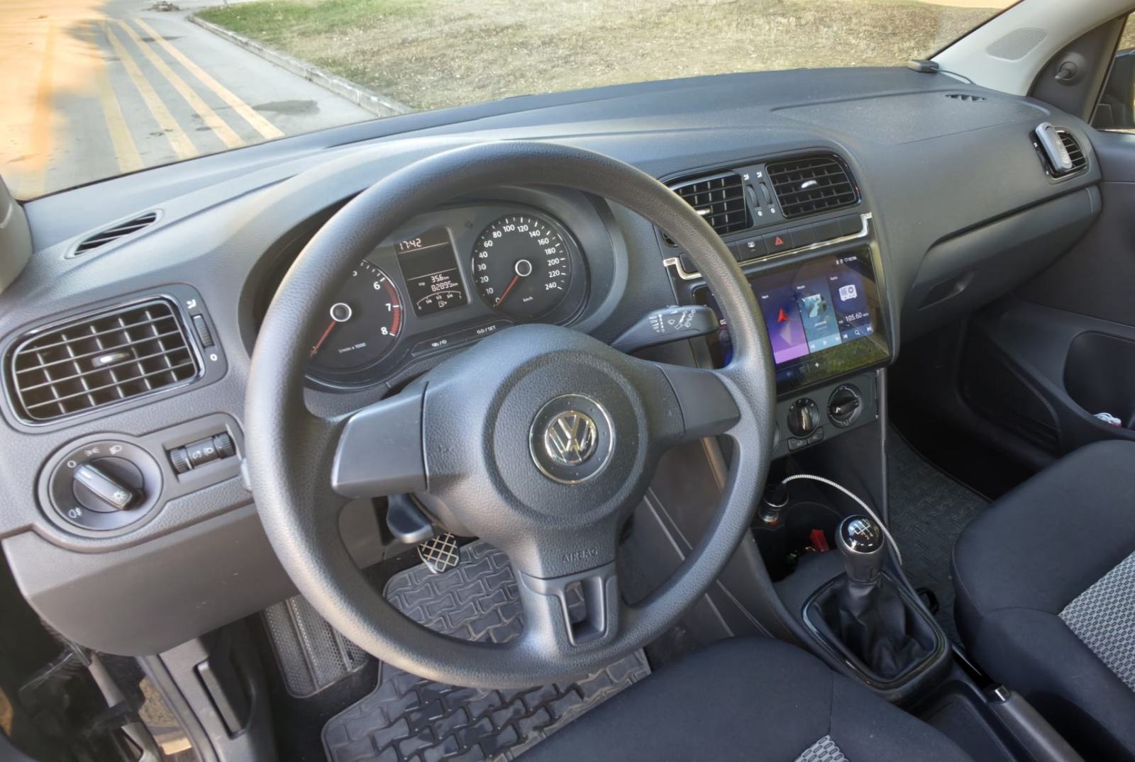 VW Polo 1.4 Trendline, 2014., 83.000 km, reg. do 08/2027, fotografija 6