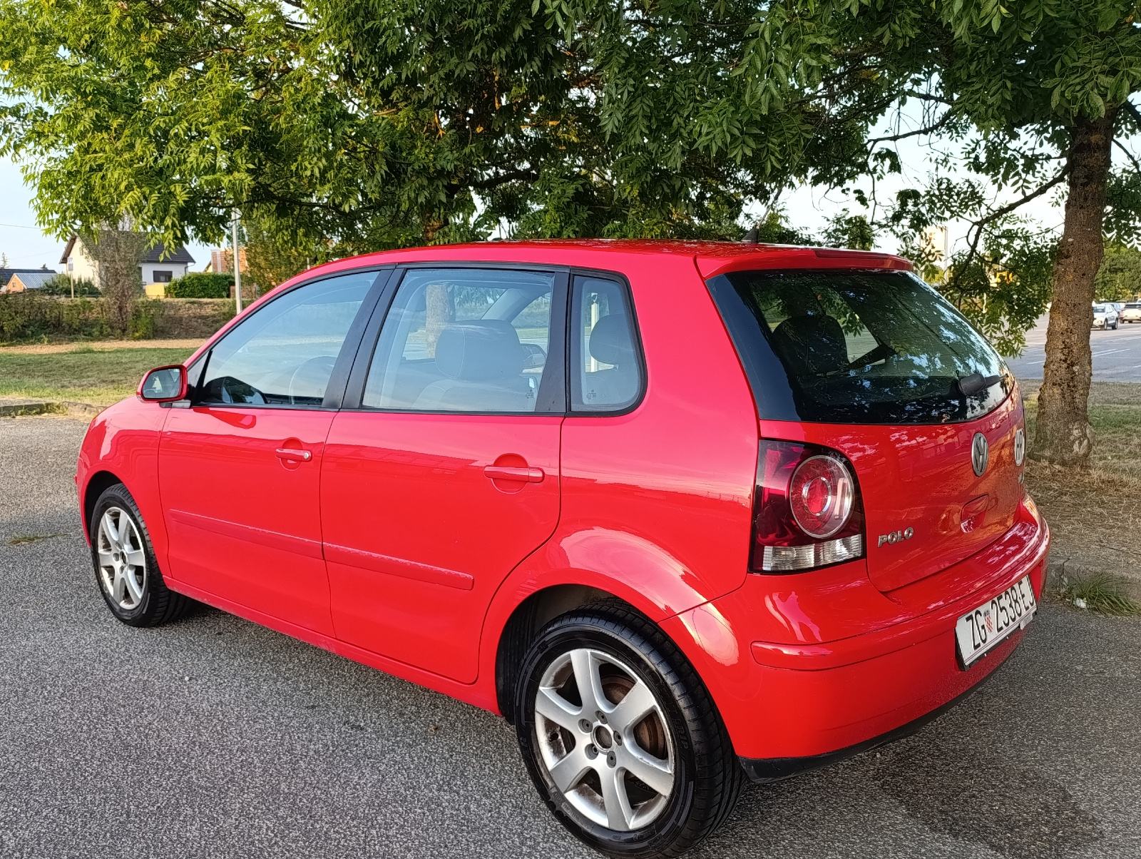 VW Polo 1,4i, 136.000 km, kupljen u Hrvatskoj, fotografija 6