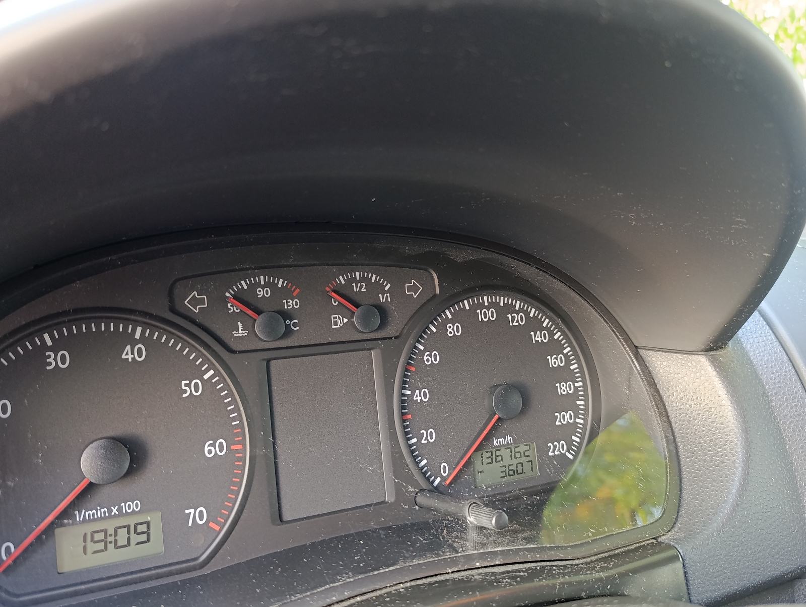 VW Polo 1,4i, 136.000 km, kupljen u Hrvatskoj, fotografija 12
