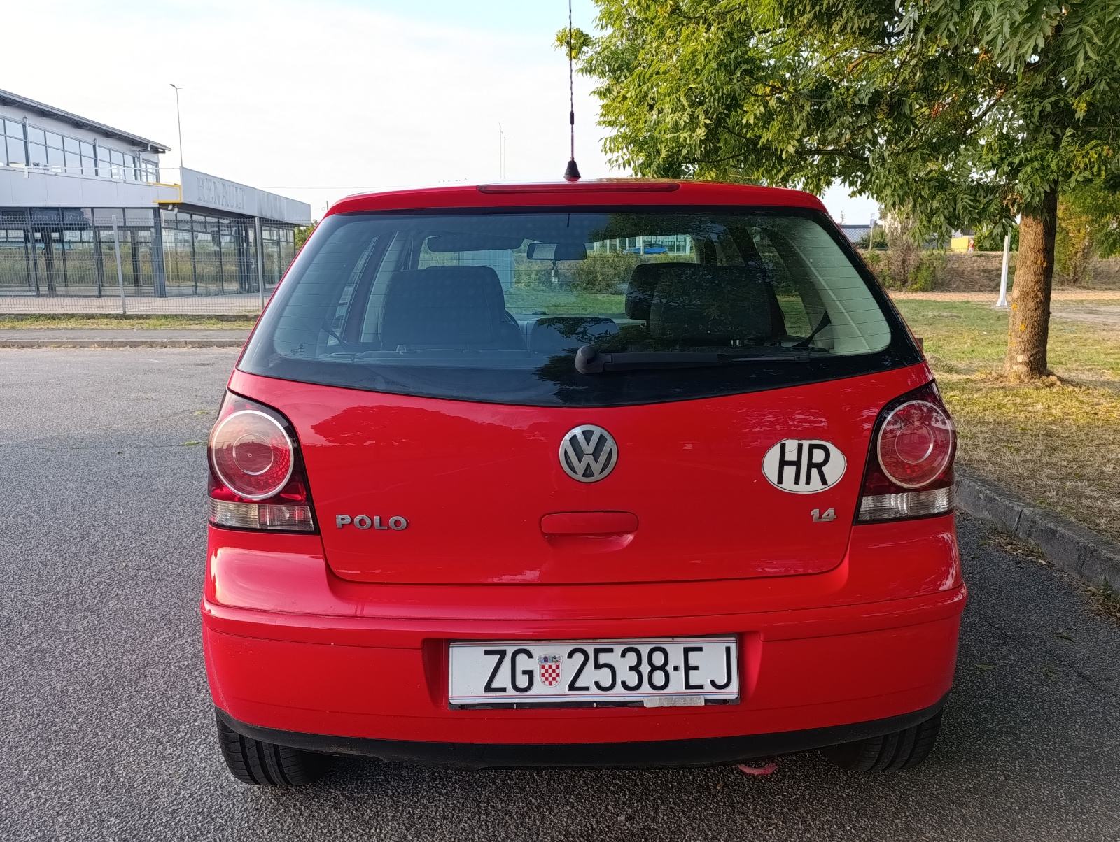VW Polo 1,4i, 136.000 km, kupljen u Hrvatskoj, fotografija 15