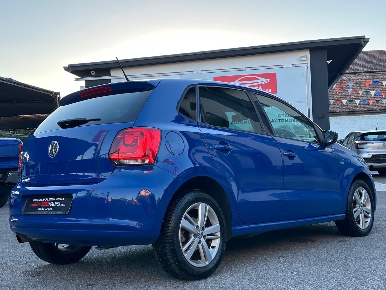 VW Polo 1,6 TDI 2012G.MATCH OPREMA REDIZAJN MODEL TOP STANJE SERVISNA, fotografija 7