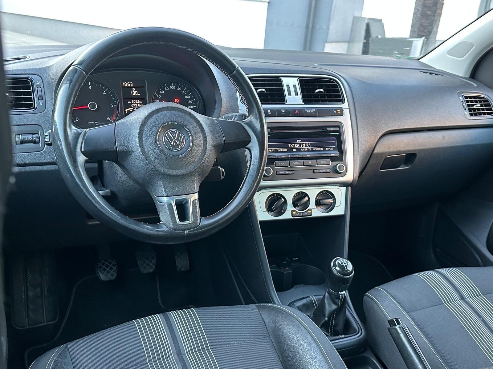 VW Polo 1,6 TDI 2012G.MATCH OPREMA REDIZAJN MODEL TOP STANJE SERVISNA, fotografija 13