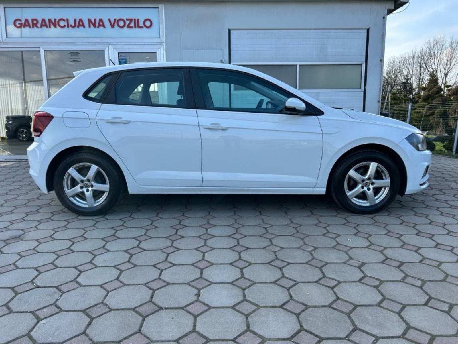 VW Polo 1,6 TDI 2019.,1.VLASNIK, HR VOZILO, SERVISNA, 5-VRATA, ALU..., fotografija 4