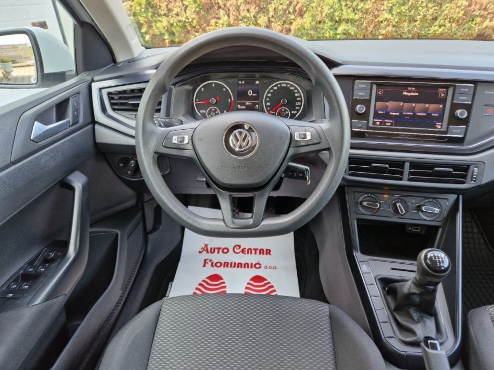 VW Polo 1,6 TDI 2019.,1.VLASNIK, HR VOZILO, SERVISNA, 5-VRATA, ALU..., fotografija 8