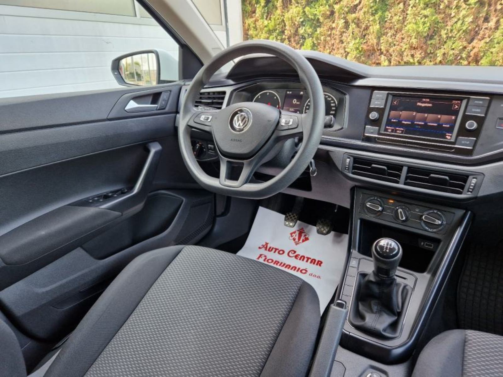 VW Polo 1,6 TDI 2019.,1.VLASNIK, HR VOZILO, SERVISNA, 5-VRATA, ALU..., fotografija 10