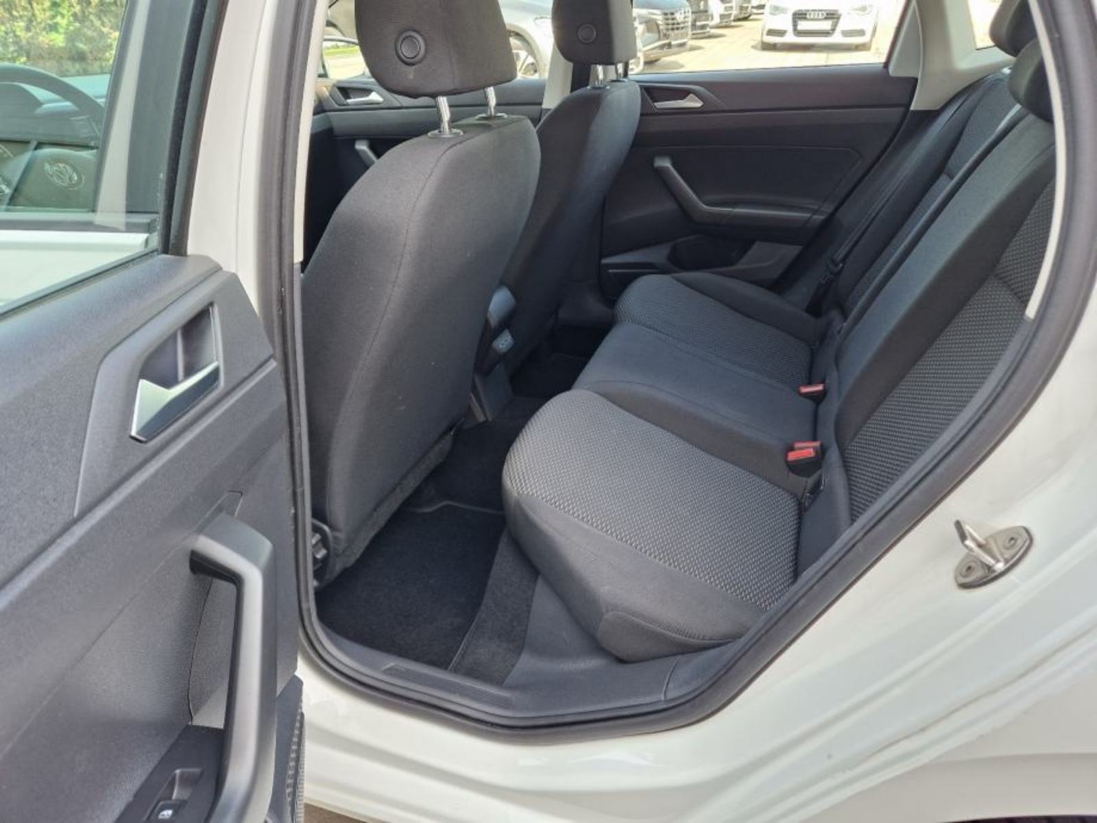 VW Polo 1,6 TDI 2019.,1.VLASNIK, HR VOZILO, SERVISNA, 5-VRATA, ALU..., fotografija 15