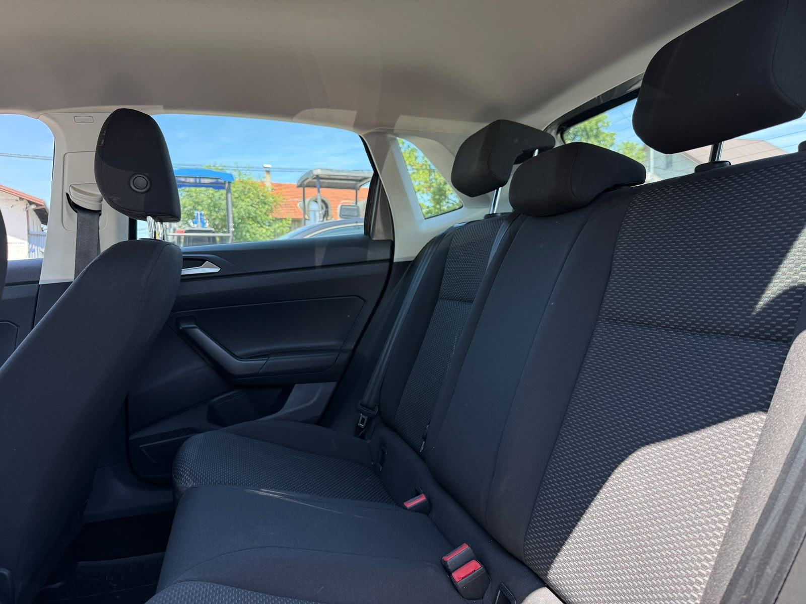 VW Polo 1,6 TDI 70KW model 2019 samo 95TKM HR VOZILO U PDV-u SERVISNA, fotografija 18