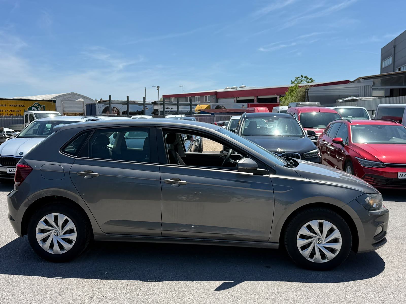 VW Polo 1,6 TDI 70KW model 2019 samo 95TKM HR VOZILO U PDV-u SERVISNA, fotografija 9