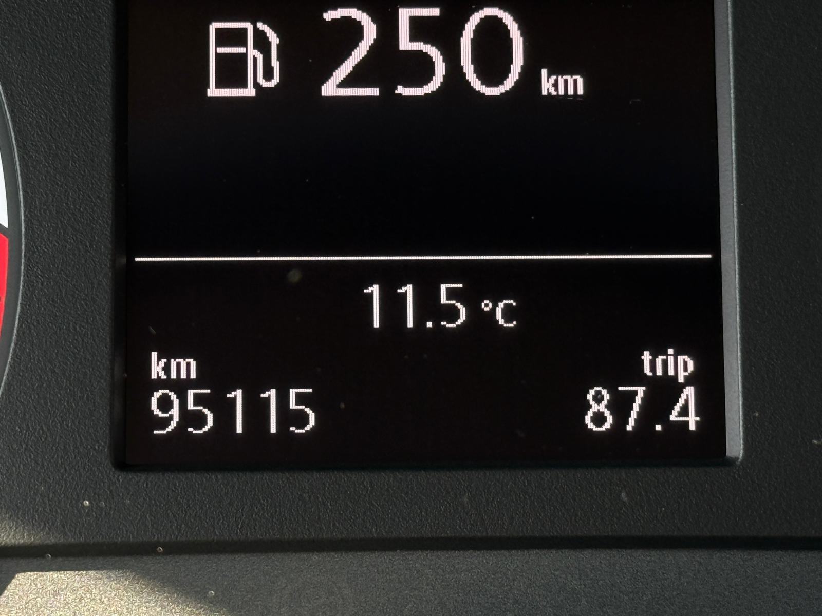 VW Polo 1,6 TDI 70KW model 2019 samo 95TKM HR VOZILO U PDV-u SERVISNA, fotografija 13