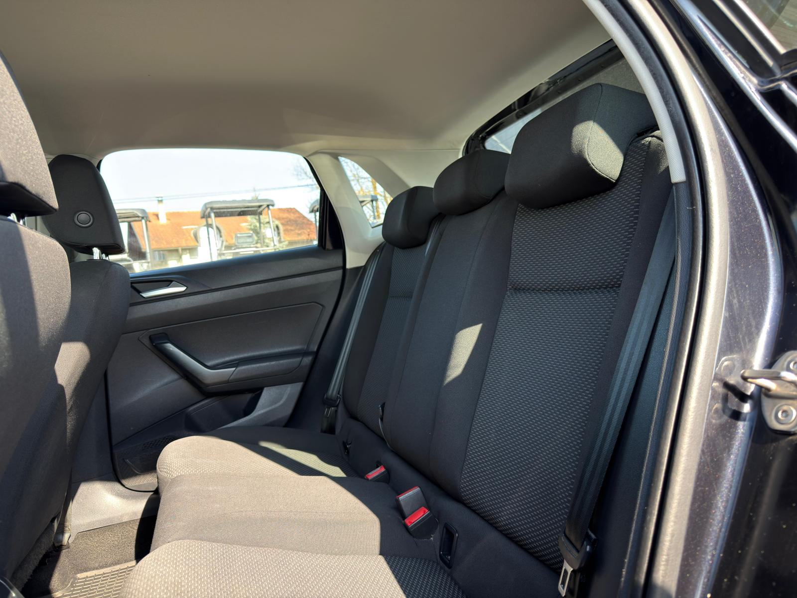 VW Polo 1,6 TDI 70KW model 2019 samo 95TKM HR VOZILO U PDV-u SERVISNA, fotografija 17