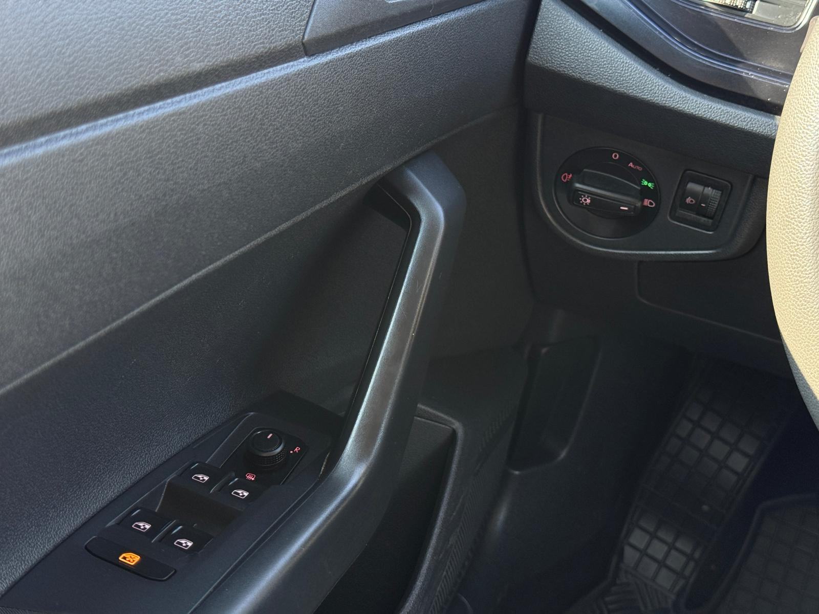 VW Polo 1,6 TDI 70KW model 2019 samo 95TKM HR VOZILO U PDV-u SERVISNA, fotografija 16