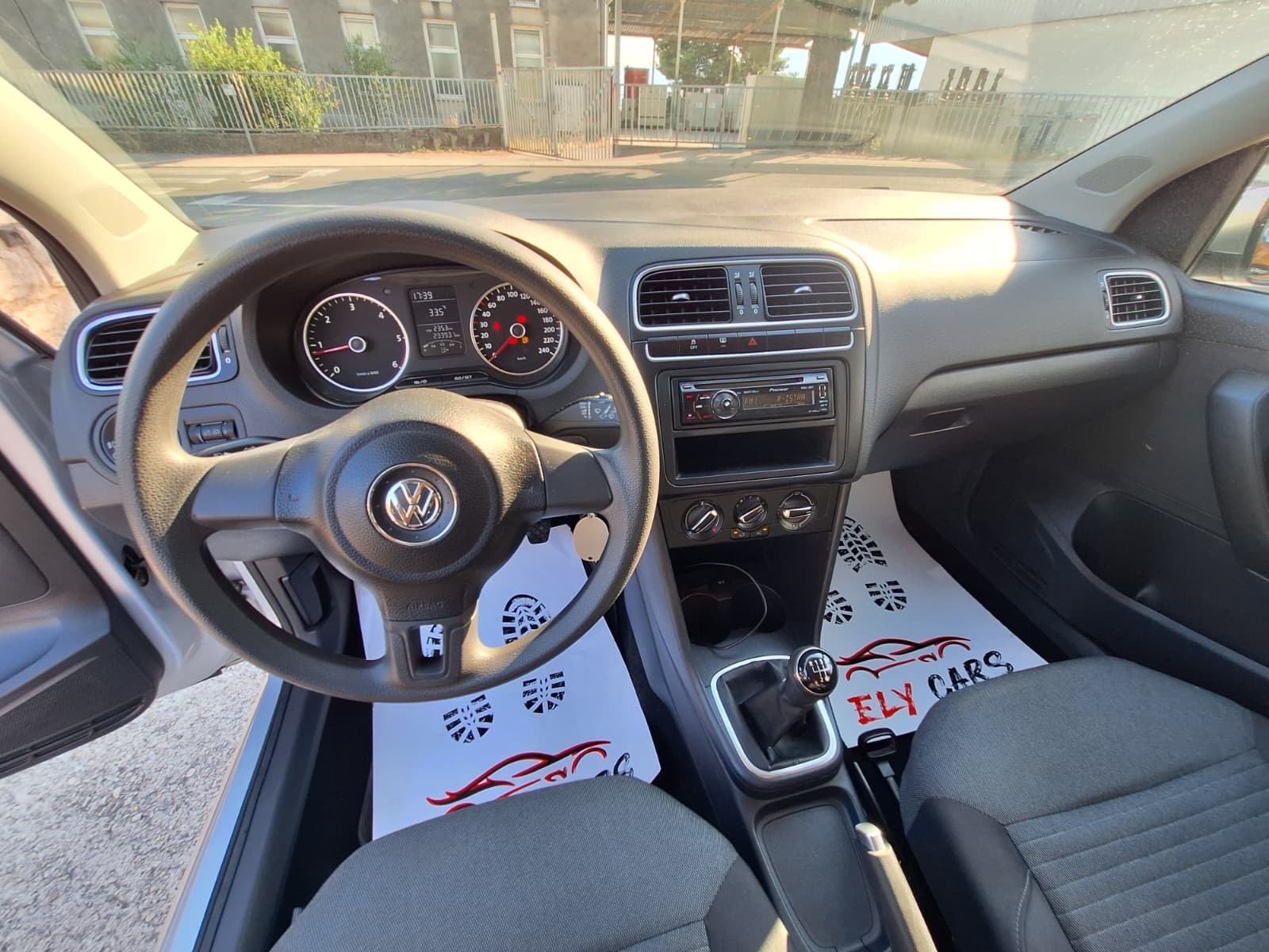 VW Polo 1,6 TDI 90 KS, fotografija 12