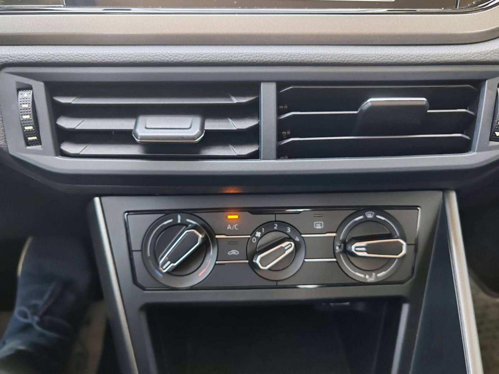 VW POLO 1.6 TDI 95 KS COMFORTLINE *ODLIČAN*, fotografija 14