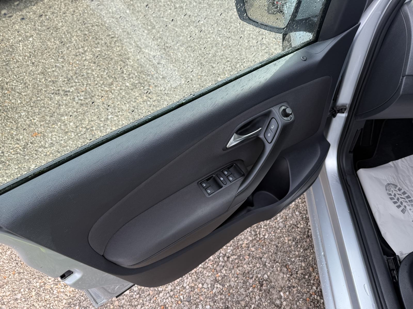 VW Polo 1,6 TDI Comfortline - PARKING SENZORI - GARANCIJA, fotografija 8