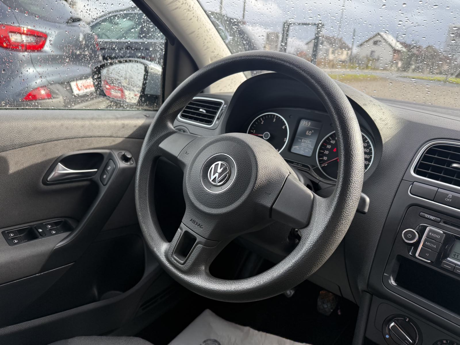 VW Polo 1,6 TDI Comfortline - PARKING SENZORI - GARANCIJA, fotografija 10