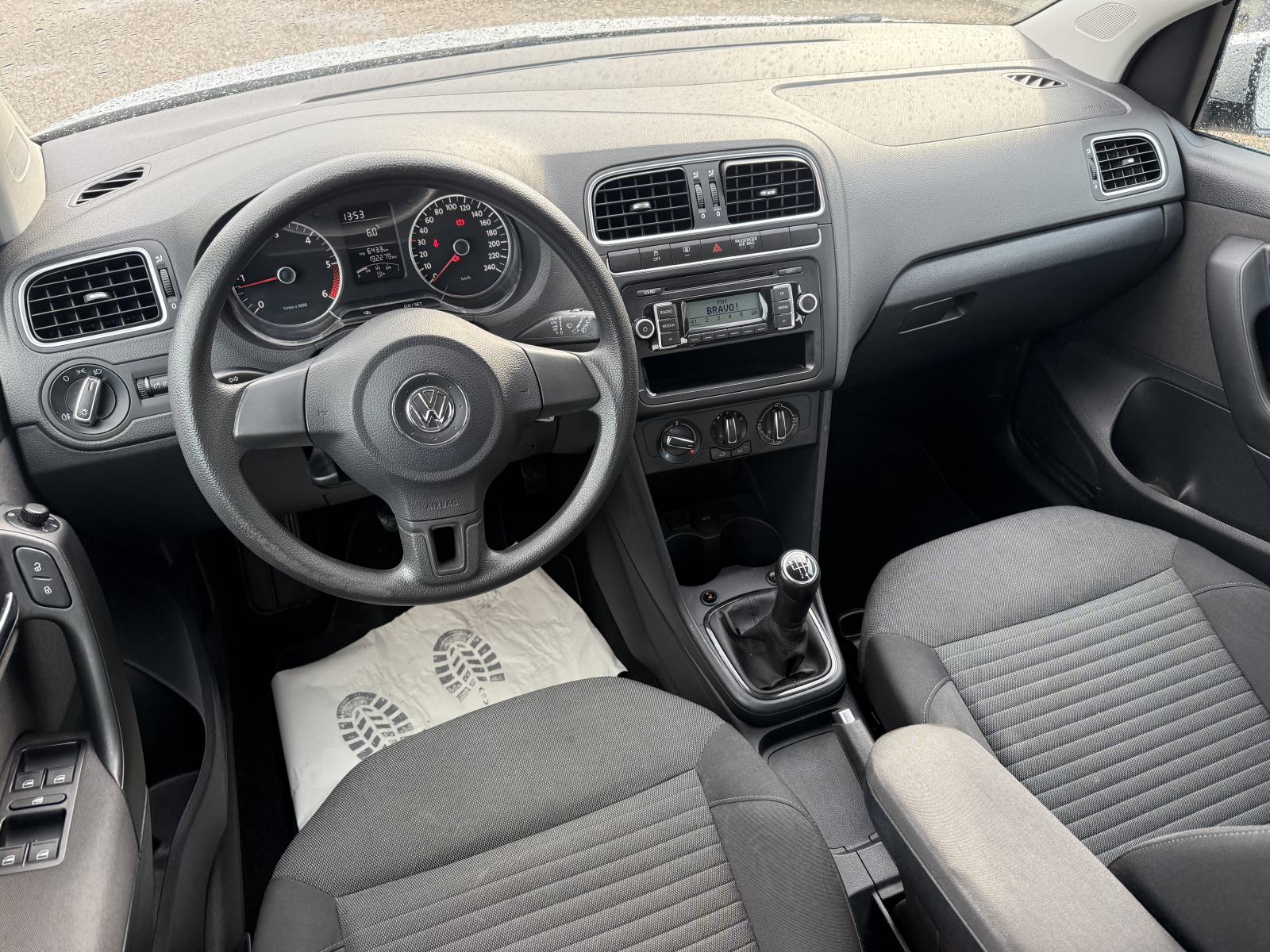 VW Polo 1,6 TDI Comfortline - PARKING SENZORI - GARANCIJA, fotografija 16