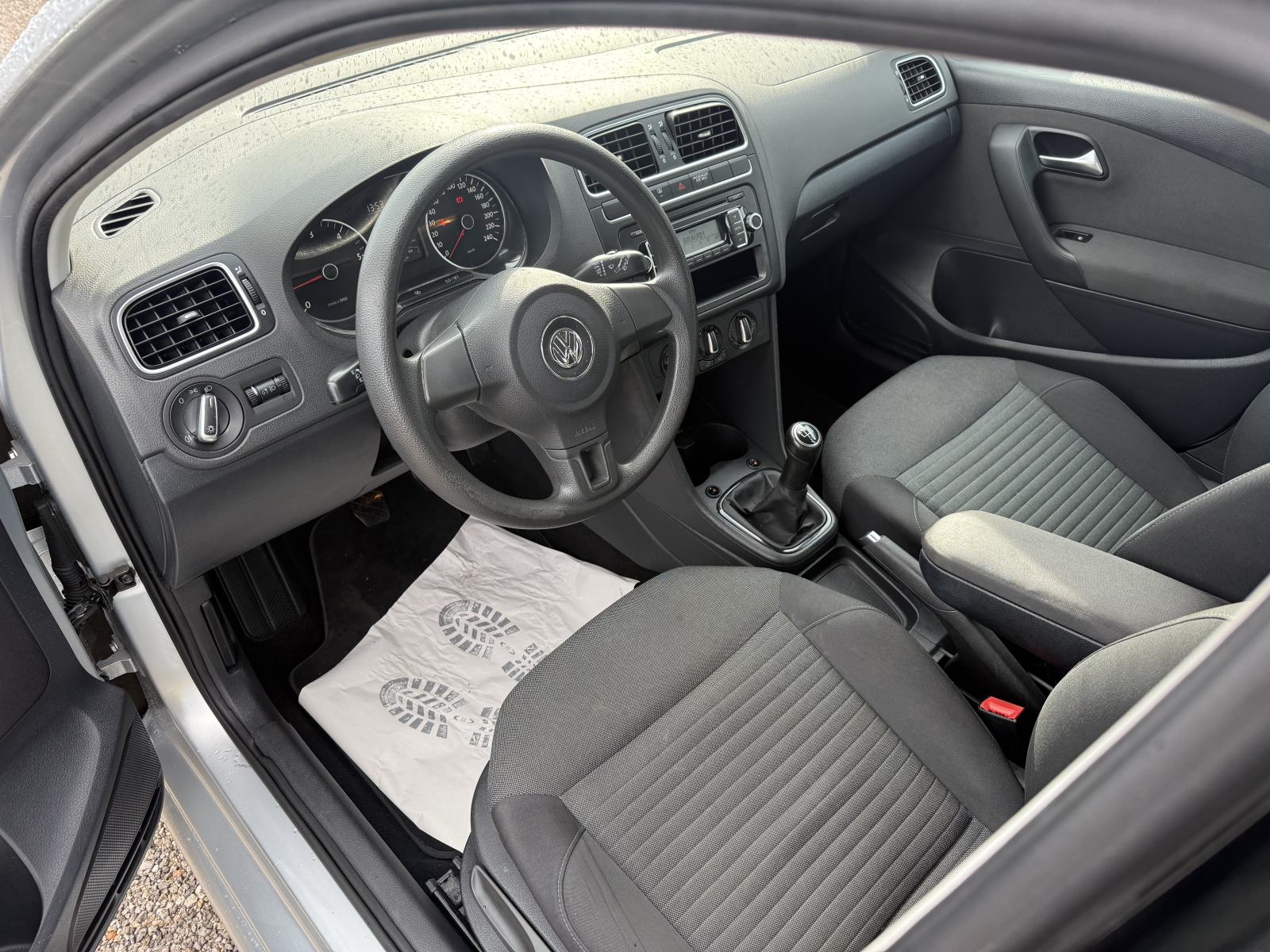 VW Polo 1,6 TDI Comfortline - PARKING SENZORI - GARANCIJA, fotografija 18