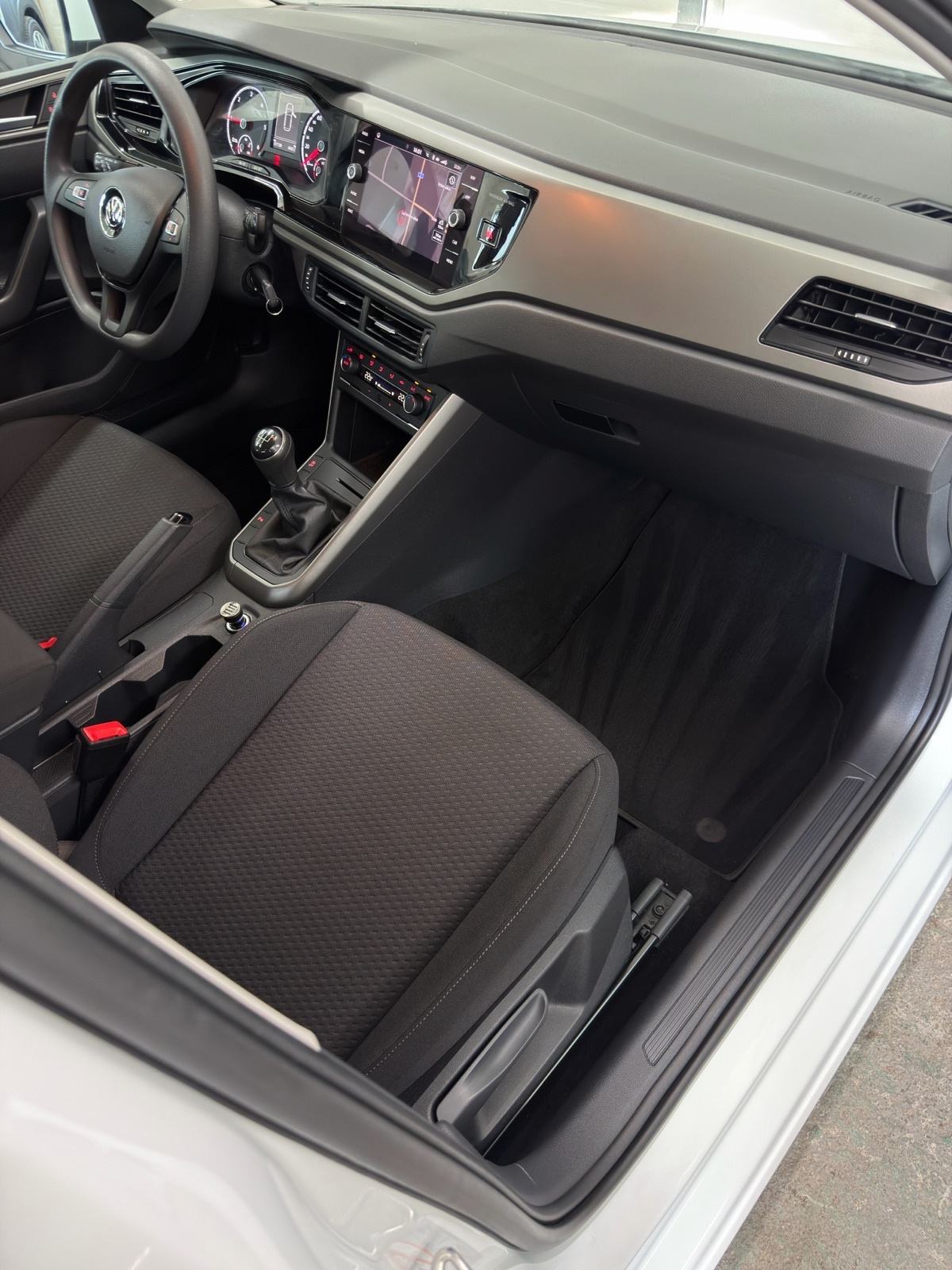 VW Polo 1,6 TDI Highline | NAVI | ALU | Kamera | PDC | Besprijekoran!, fotografija 17