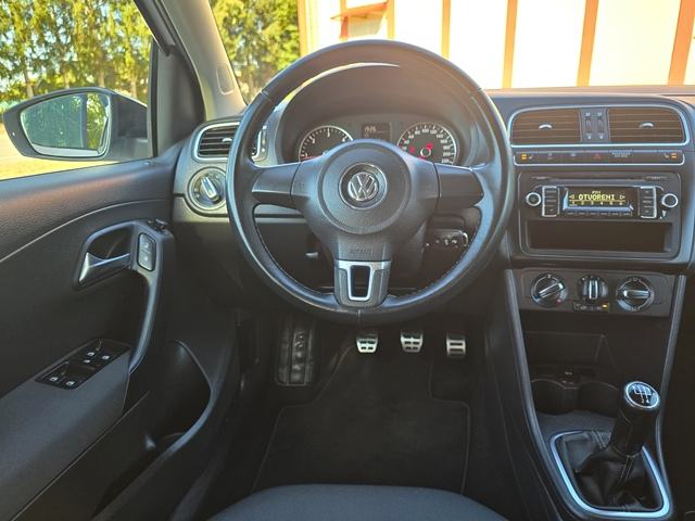 *VW POLO 1.6 TDI STYLE-KLIMA-4xEPS-SERVISNA-1VL-PRVA BOJA-TOP STANJE*, fotografija 18