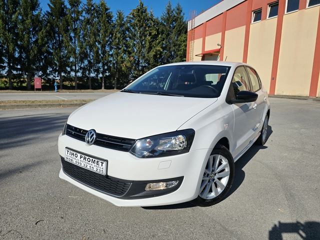 *VW POLO 1.6 TDI STYLE-KLIMA-4xEPS-SERVISNA-1VL-PRVA BOJA-TOP STANJE*, fotografija 3