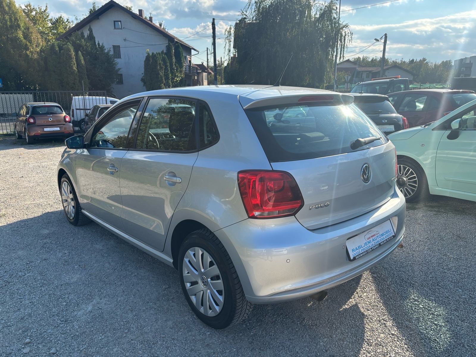 VW Polo 1,6 TDI-KLIMA-5 VRATA-NEMA 5%-V+M SERVIS, fotografija 7