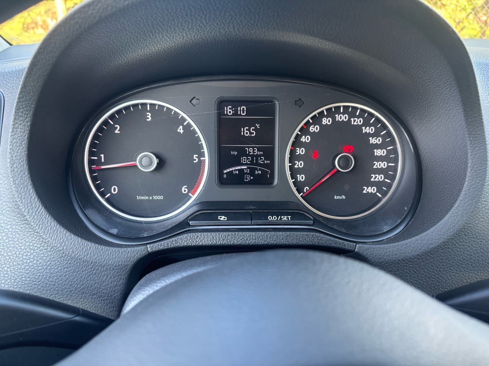VW Polo 1,6 TDI-KLIMA-5 VRATA-NEMA 5%-V+M SERVIS, fotografija 16