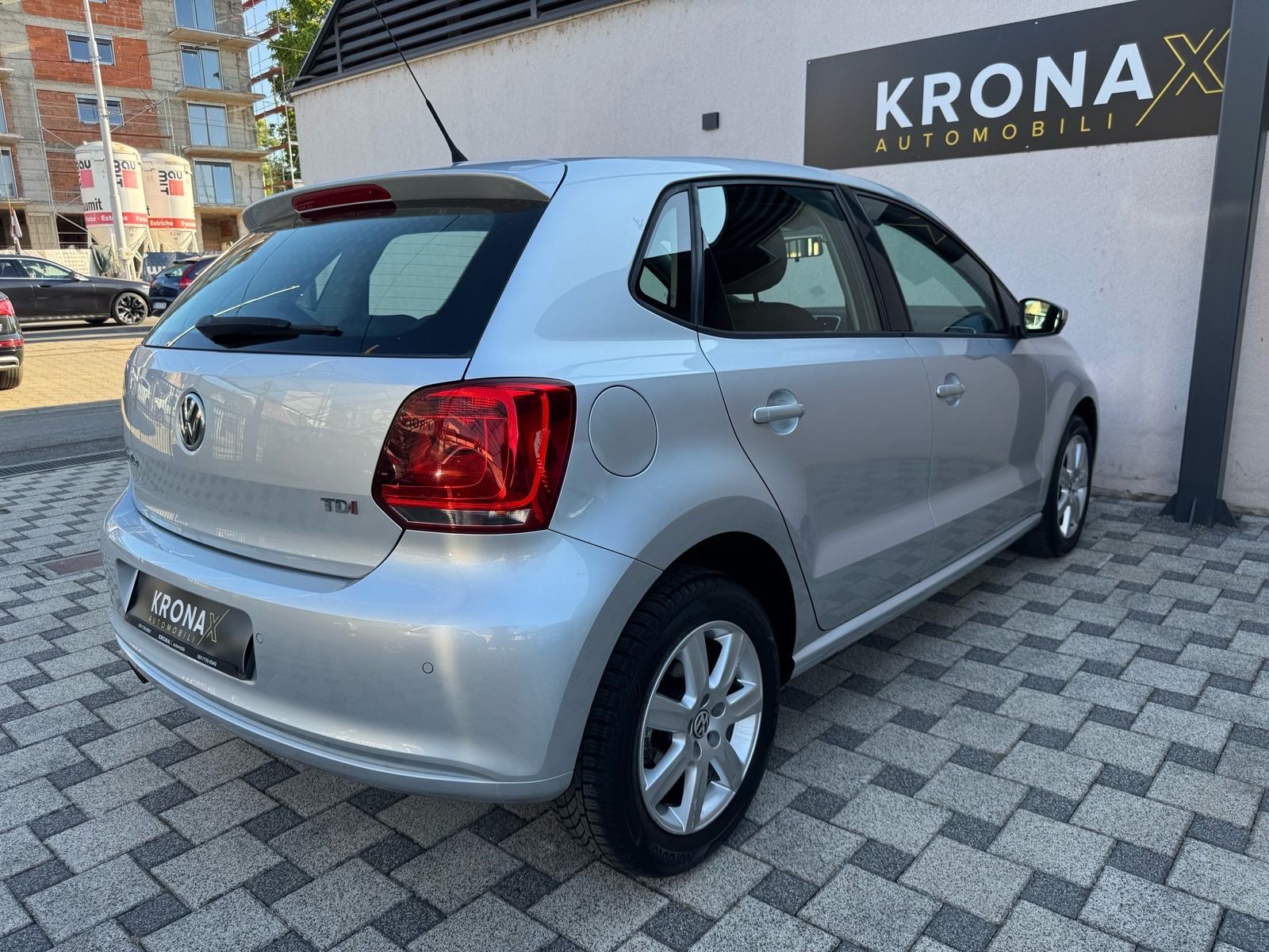 VW POLO 1,6 TDI (KLIMA,LED,XENNON,TEMPOMAT,SERVISNA…), pogled izvana - slika 4
