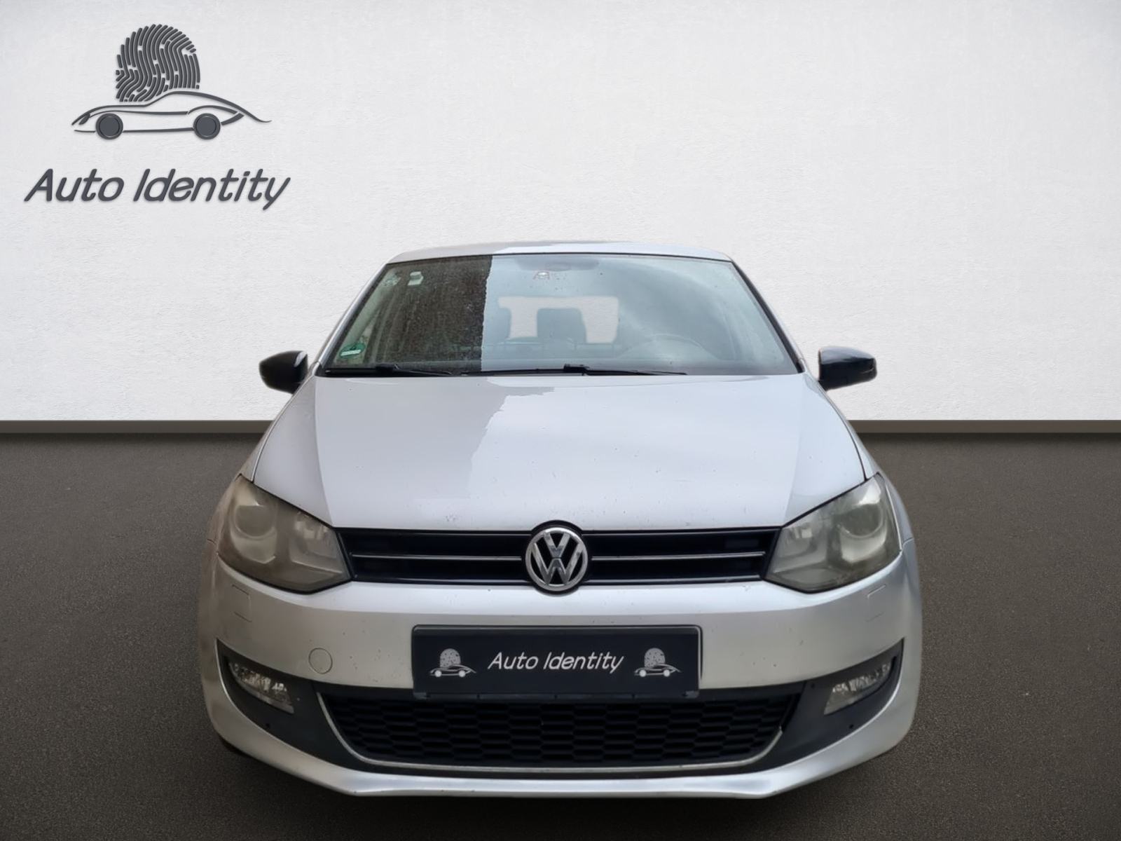VW Polo 1,6 TDI style, nove ljetne i zimske gume, park senzor,tempomat, fotografija 2