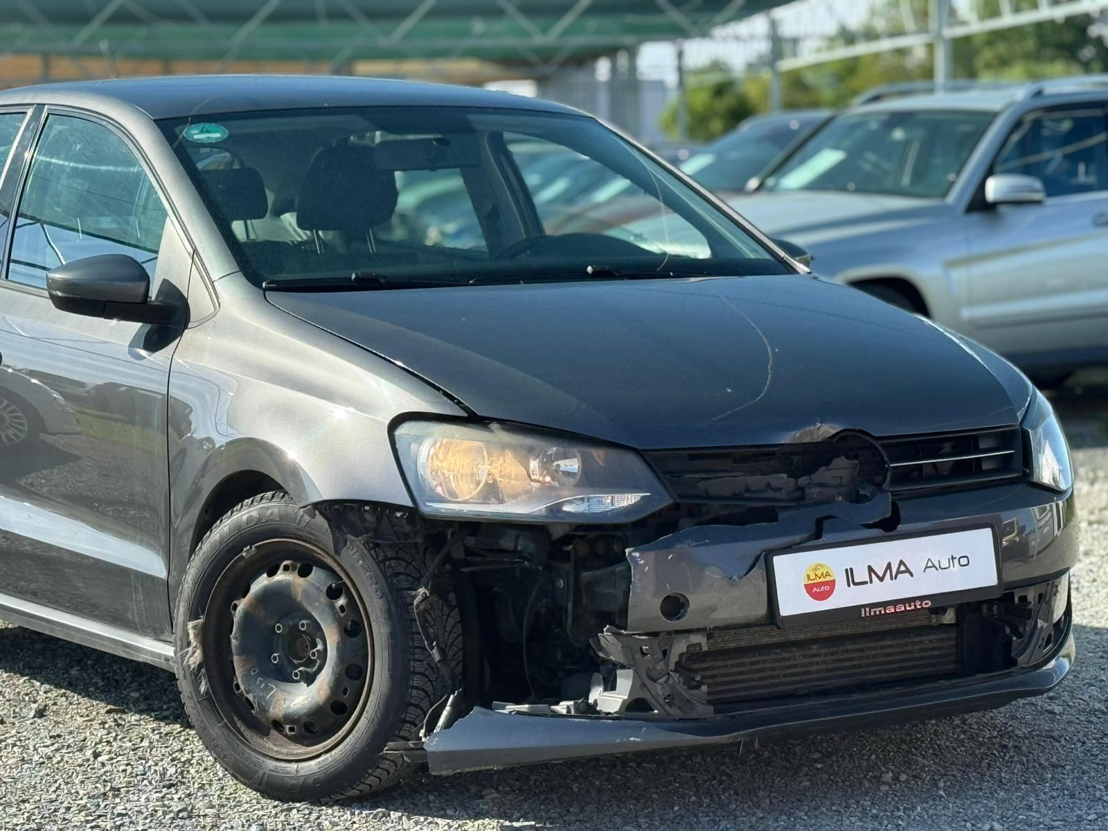 VW POLO 1.6 TDI - oštećeno vozilo, fotografija 2