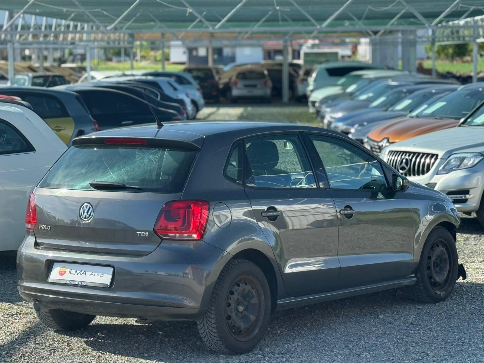 VW POLO 1.6 TDI - oštećeno vozilo, fotografija 9