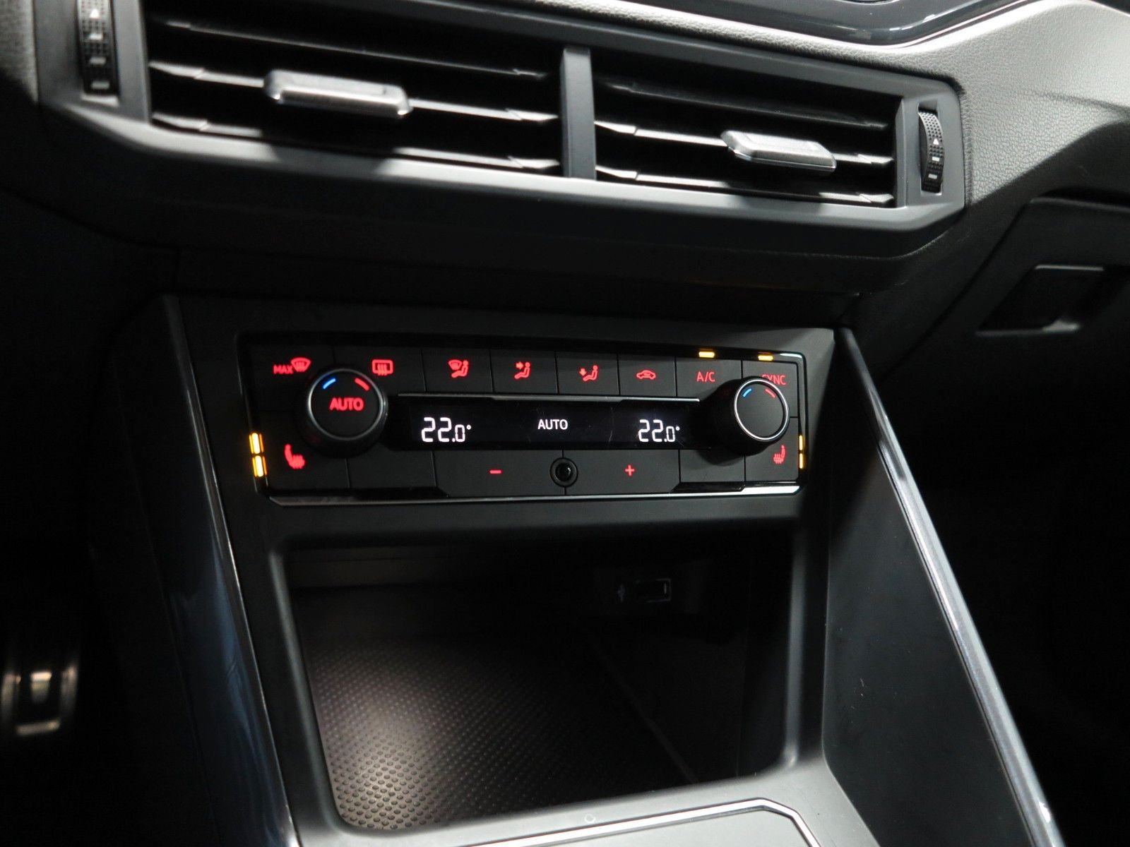 VW Polo 1,6 TDI R-LINE LED NAVI AMBIENT L. BOJA White Silver Metallic, fotografija 11