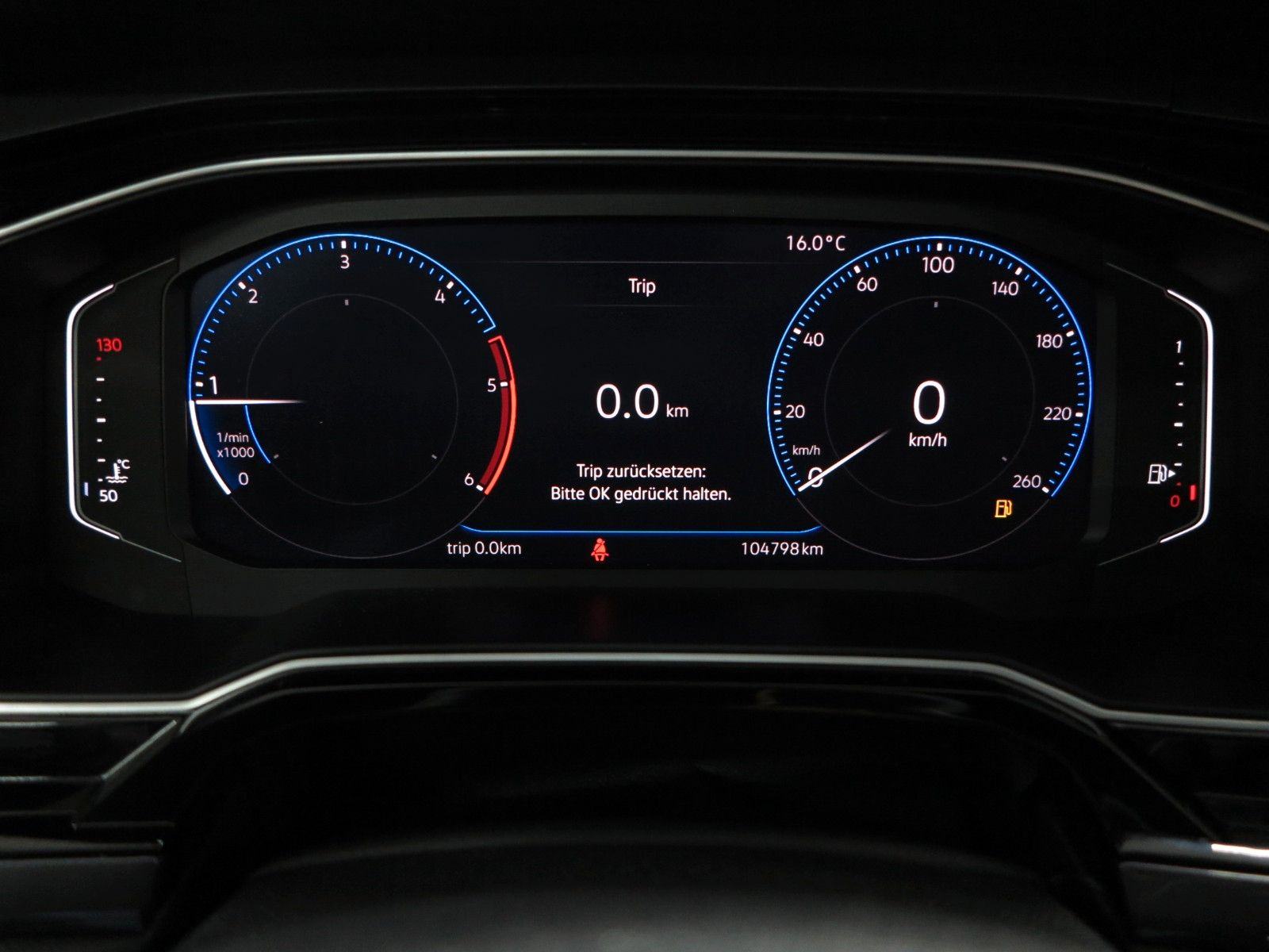 VW Polo 1,6 TDI R-LINE LED NAVI AMBIENT L. BOJA White Silver Metallic, fotografija 12