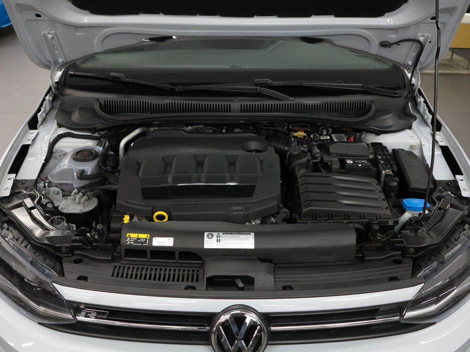 VW Polo 1,6 TDI R-LINE LED NAVI AMBIENT L. BOJA White Silver Metallic, fotografija 3