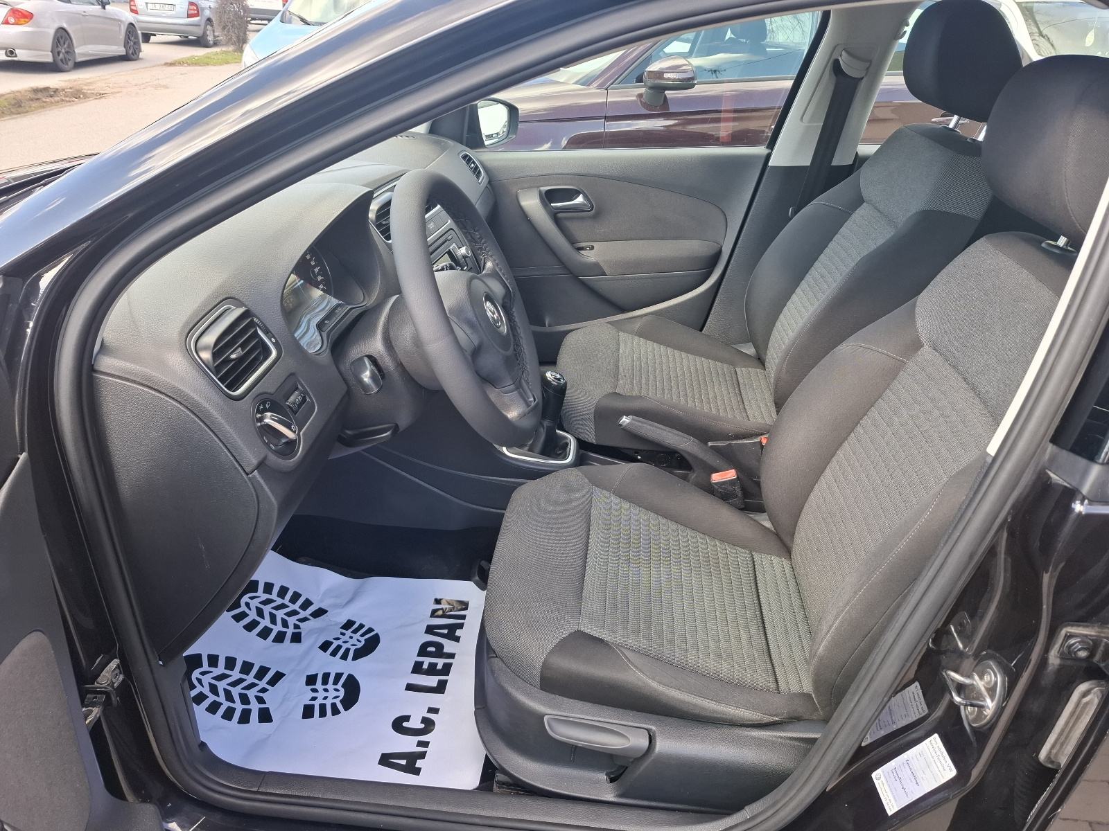 VW Polo 1 6 TDI KLIMA 138tkm SERVISNA 2 KLJUČA NA IME KUPCA, fotografija 9