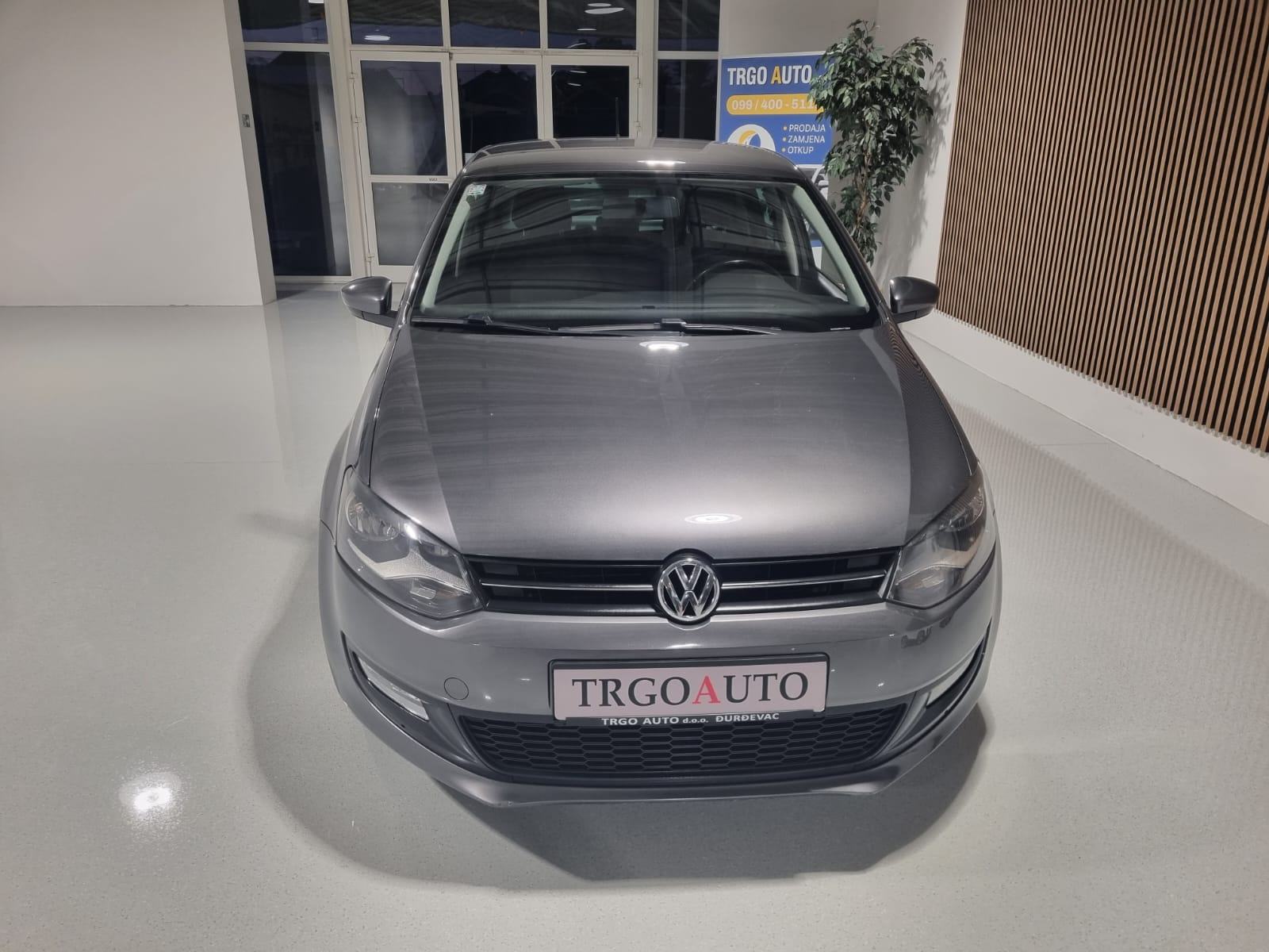 VW Polo 1,6 TDI *REGISTRIRAN 2/2027 - 4x ZIMSKE GUME*, fotografija 2