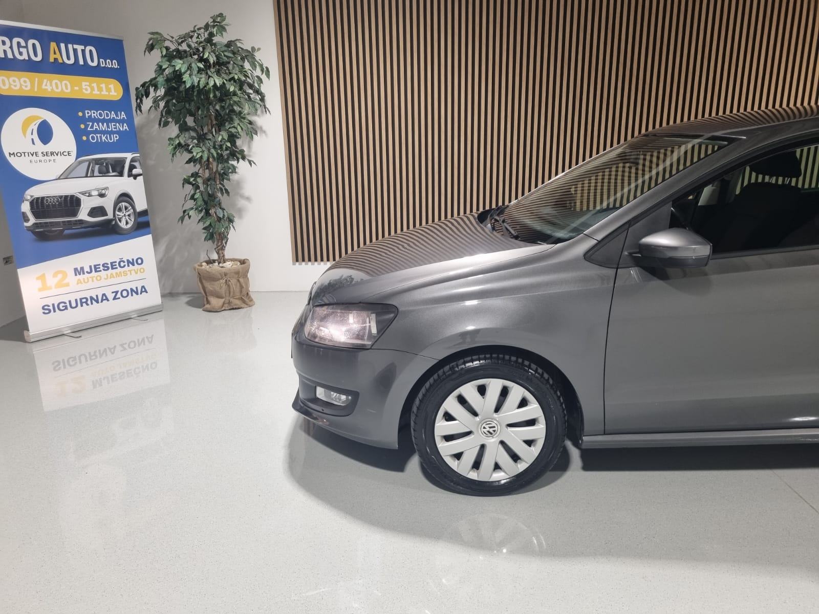 VW Polo 1,6 TDI *REGISTRIRAN 2/2027 - 4x ZIMSKE GUME*, fotografija 9