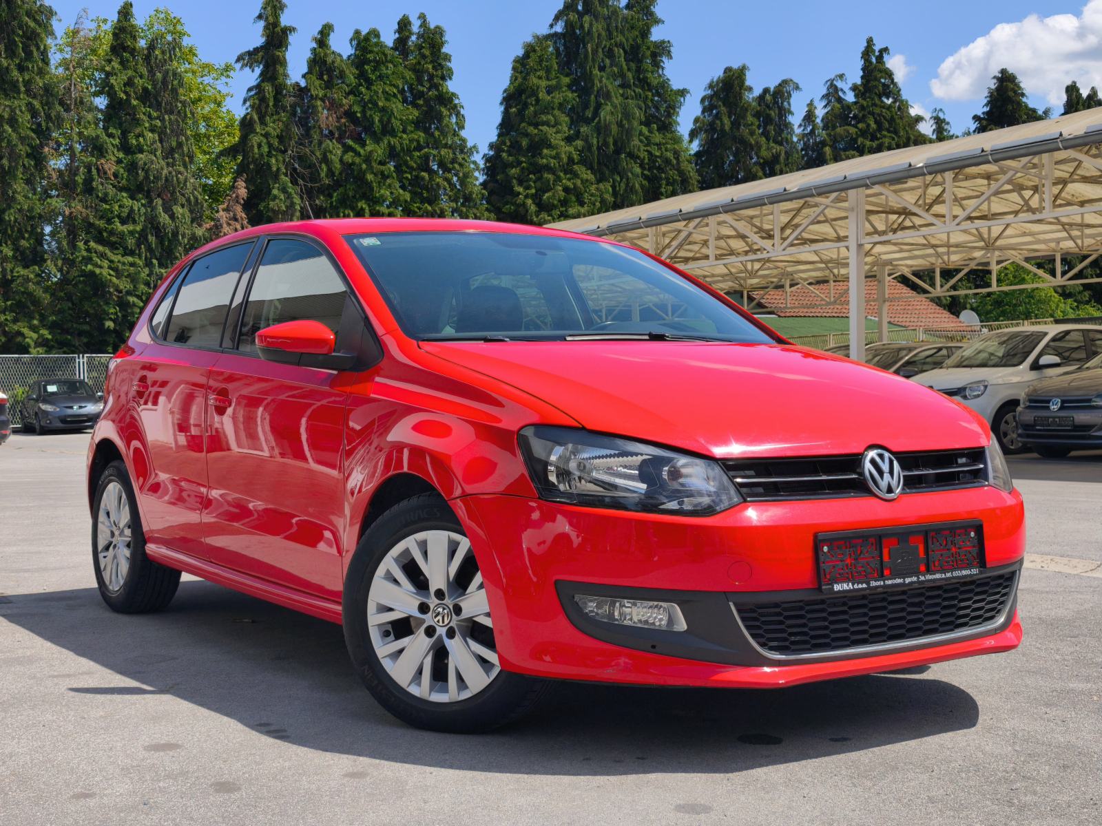 VW Polo 1,6 TDI TEMPOMAT KOŽNI VOLAN NADZOR GUMA PUTNI KOMPJUTER, fotografija 1