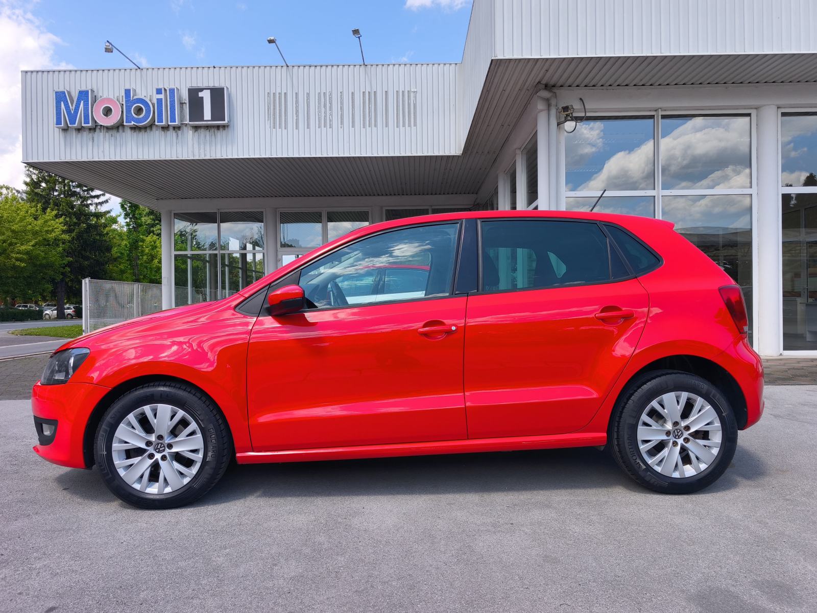 VW Polo 1,6 TDI TEMPOMAT KOŽNI VOLAN NADZOR GUMA PUTNI KOMPJUTER, fotografija 8