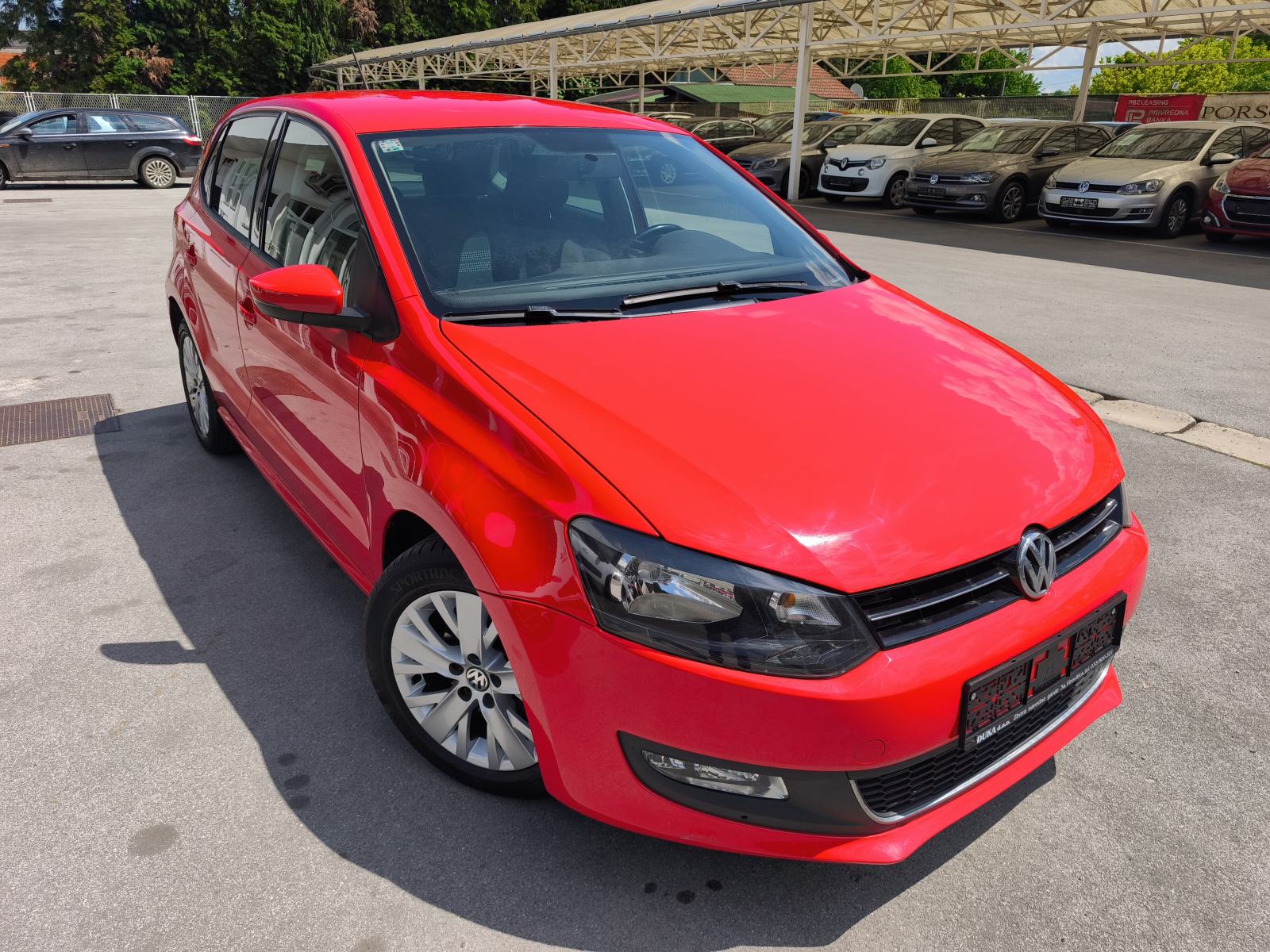 VW Polo 1,6 TDI TEMPOMAT KOŽNI VOLAN NADZOR GUMA PUTNI KOMPJUTER, fotografija 2