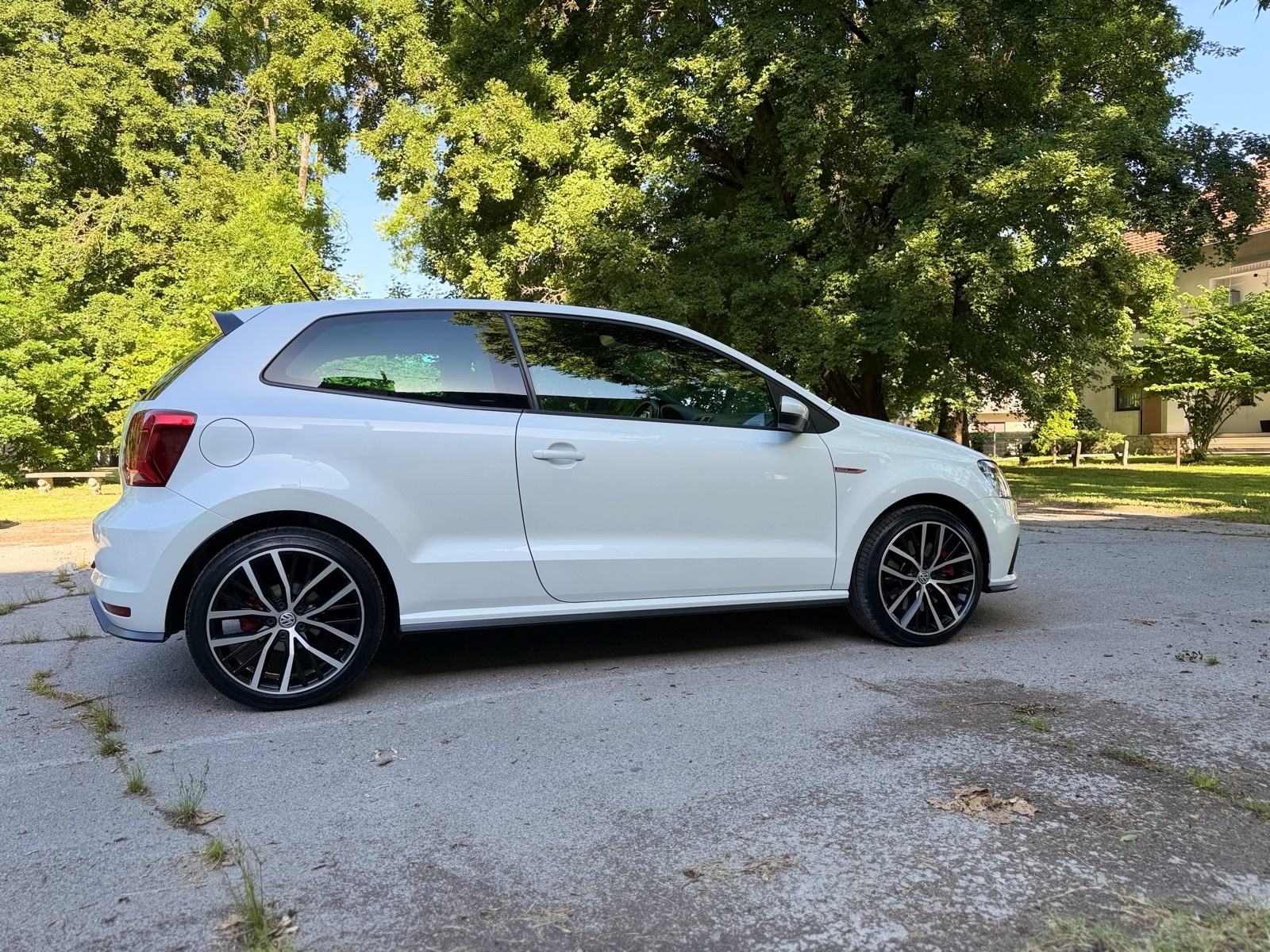 VW Polo 1,8 GTI BMT, fotografija 4