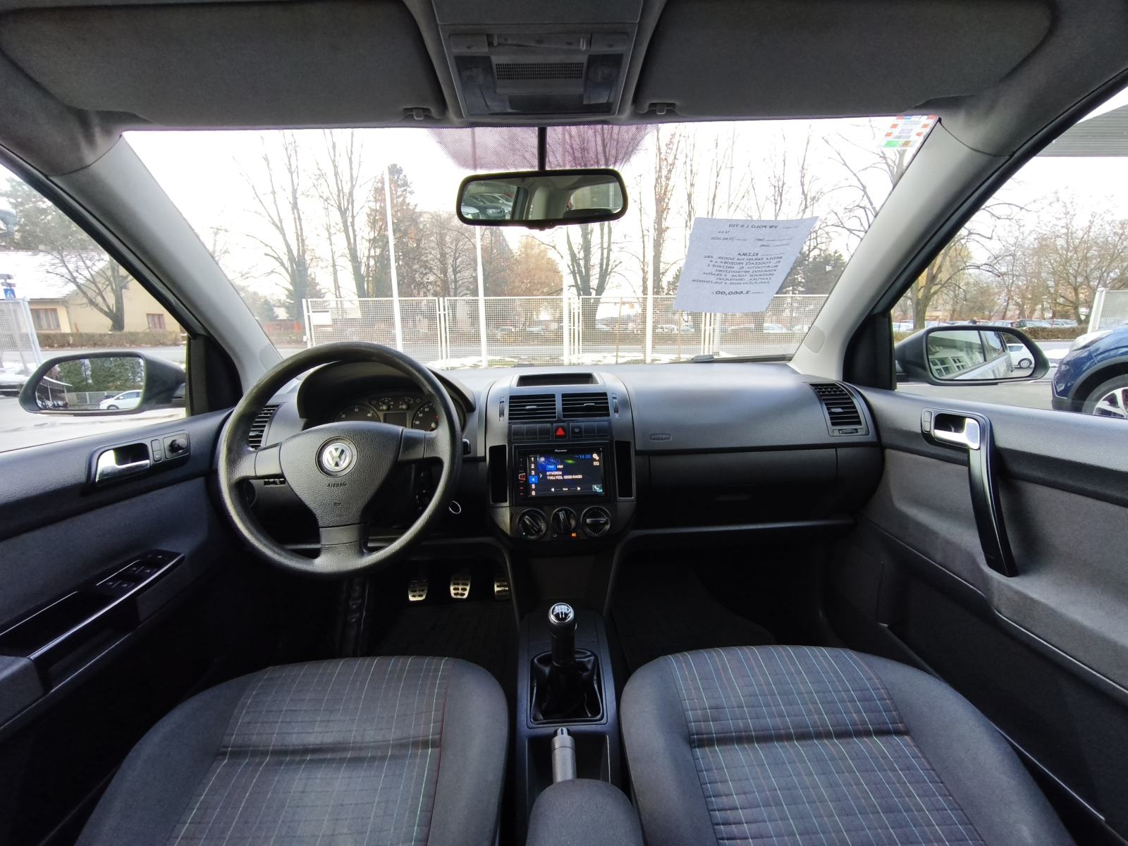 VW Polo 1,9 TDI KLIMA MEDIA EKRAN BLUETOOTH, fotografija 17