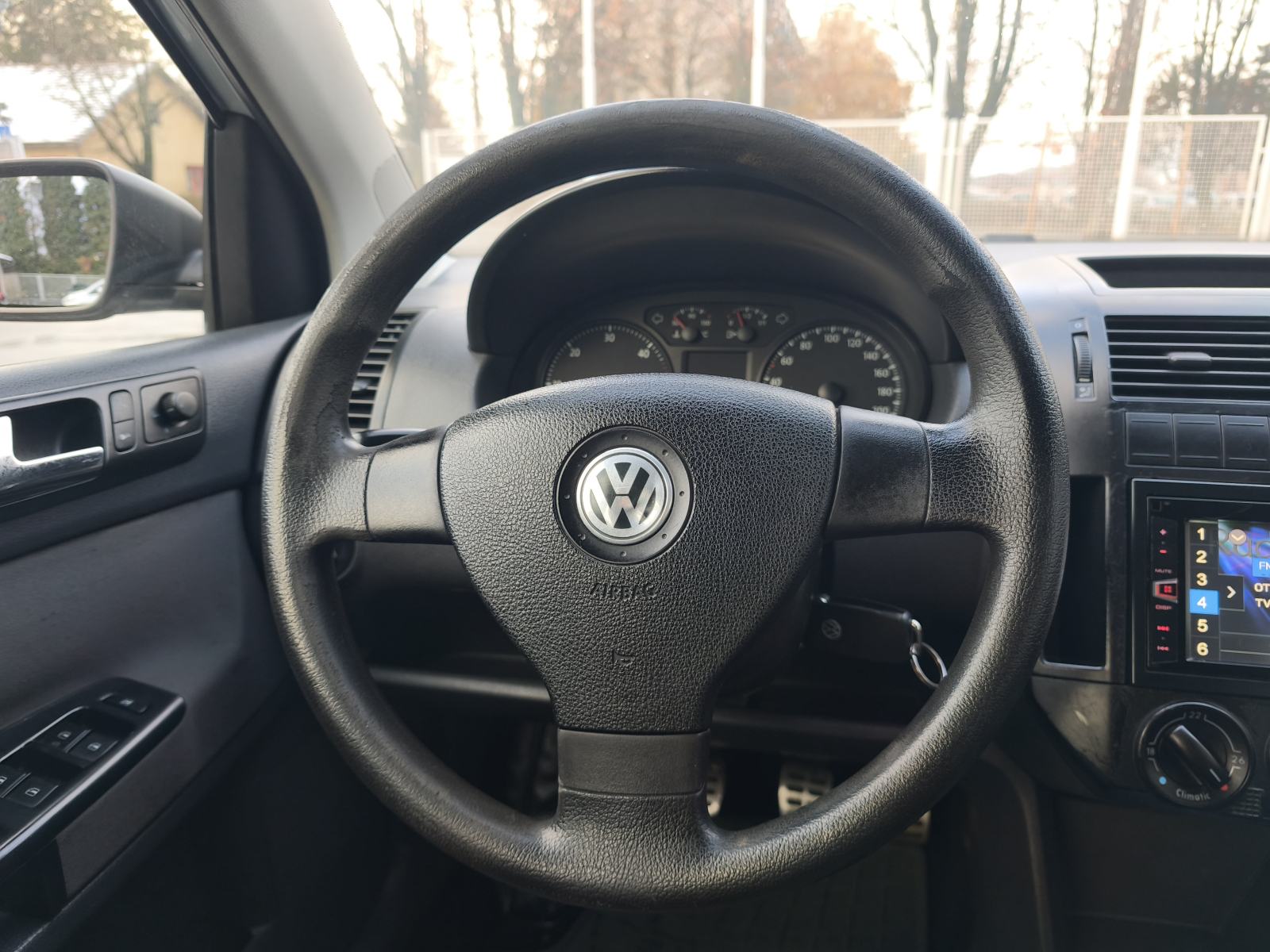 VW Polo 1,9 TDI KLIMA MEDIA EKRAN BLUETOOTH, fotografija 19