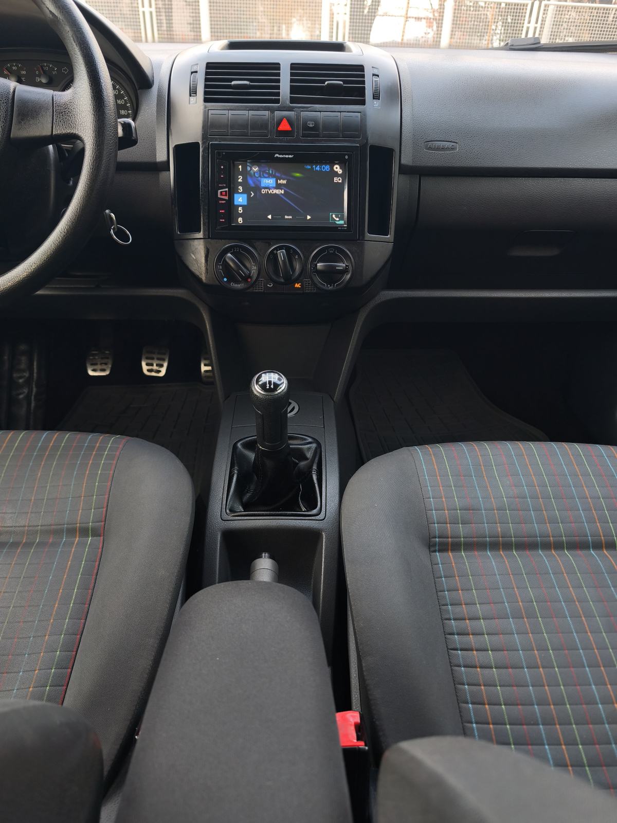 VW Polo 1,9 TDI KLIMA MEDIA EKRAN BLUETOOTH, fotografija 20