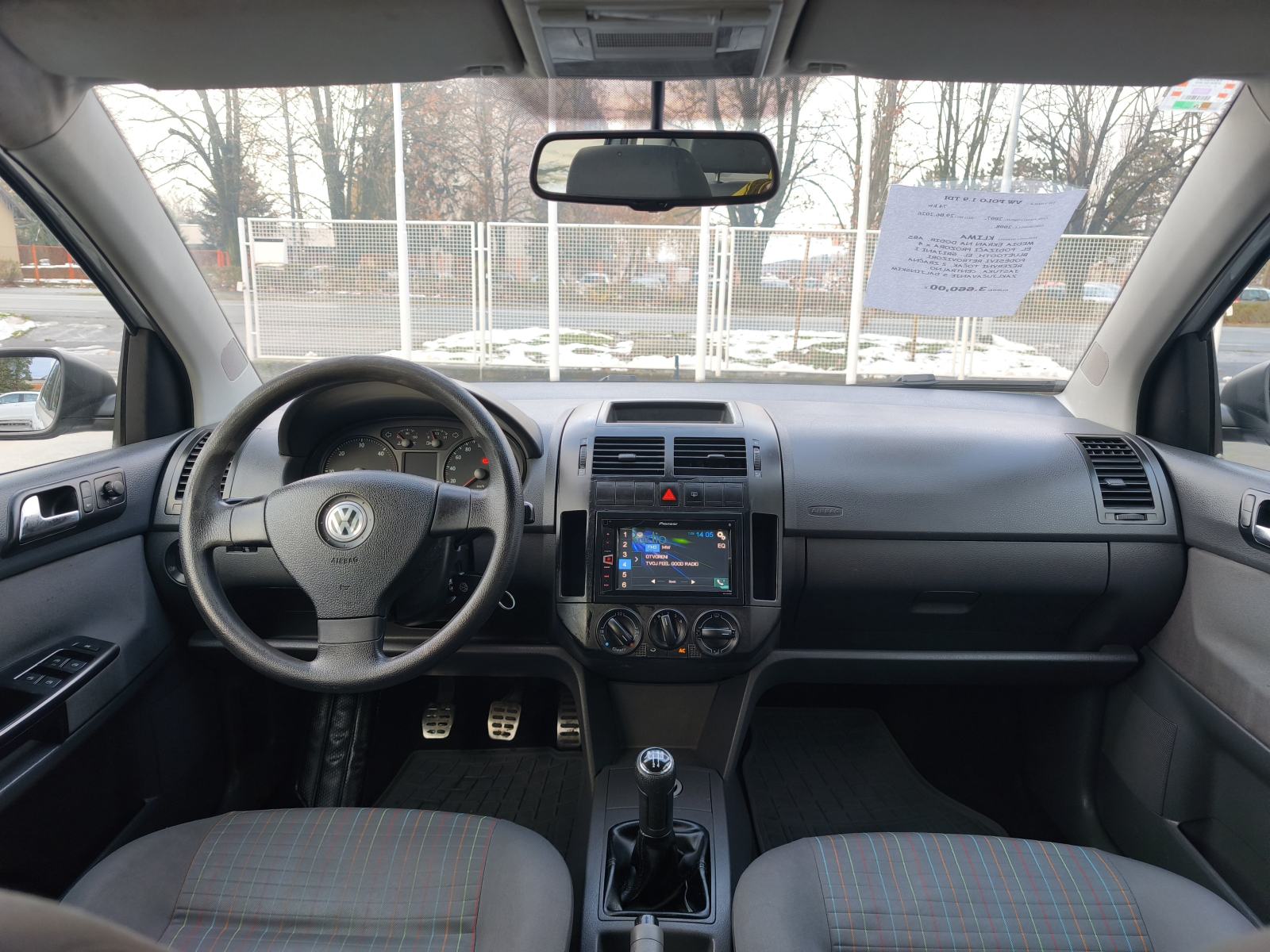 VW Polo 1,9 TDI KLIMA MEDIA EKRAN BLUETOOTH, fotografija 16