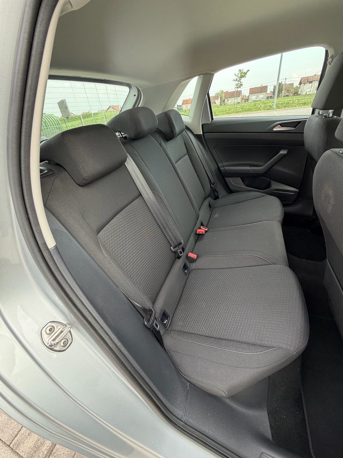 VW Polo 2020 1.6 tdi TOP STANJE!, fotografija 11